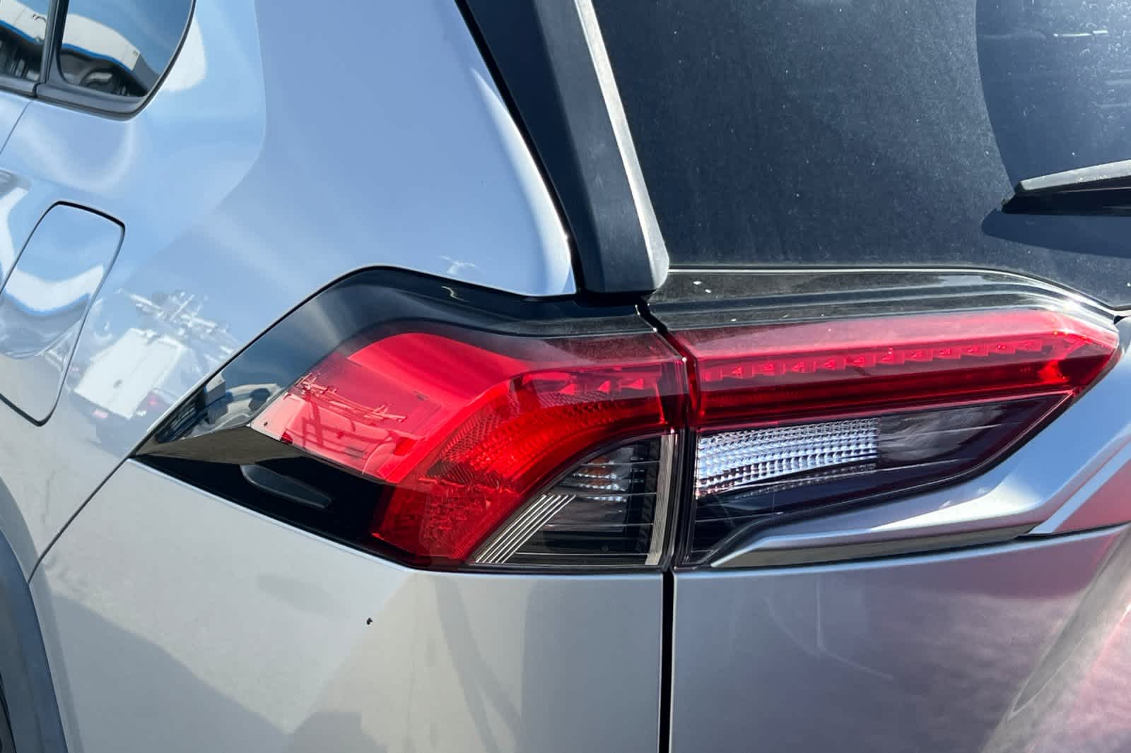 Thumbnail: 2021 Toyota RAV4 - 14