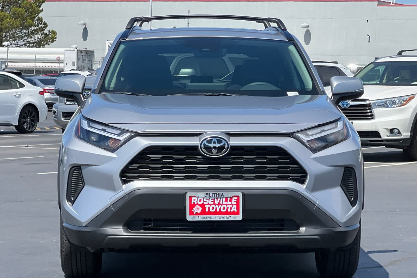 Thumbnail: 2025 Toyota RAV4 - 10
