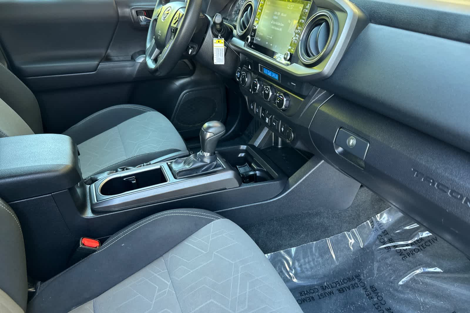 Thumbnail: 2023 Toyota Tacoma - 15