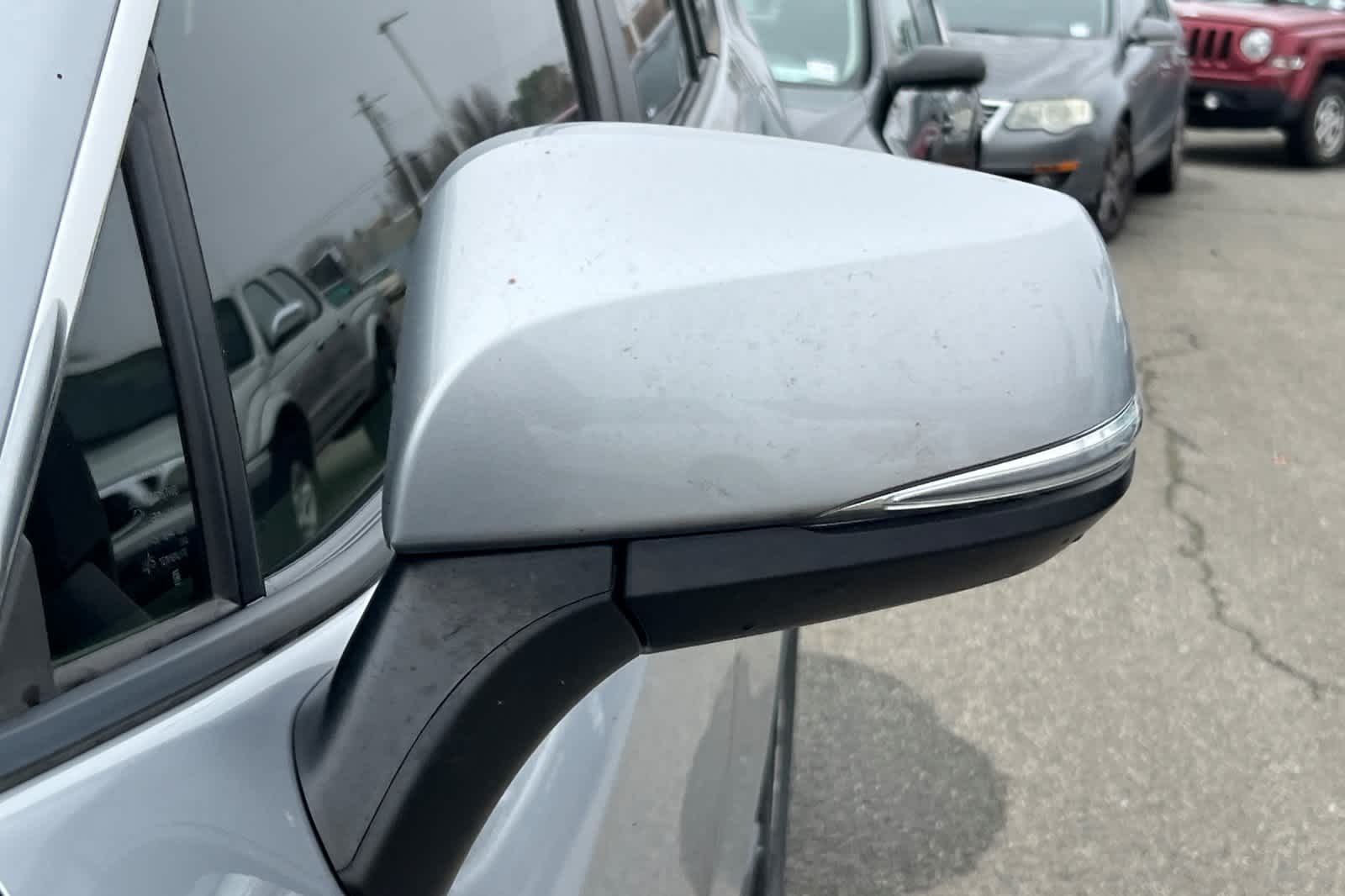 Thumbnail: 2019 Toyota RAV4 - 20