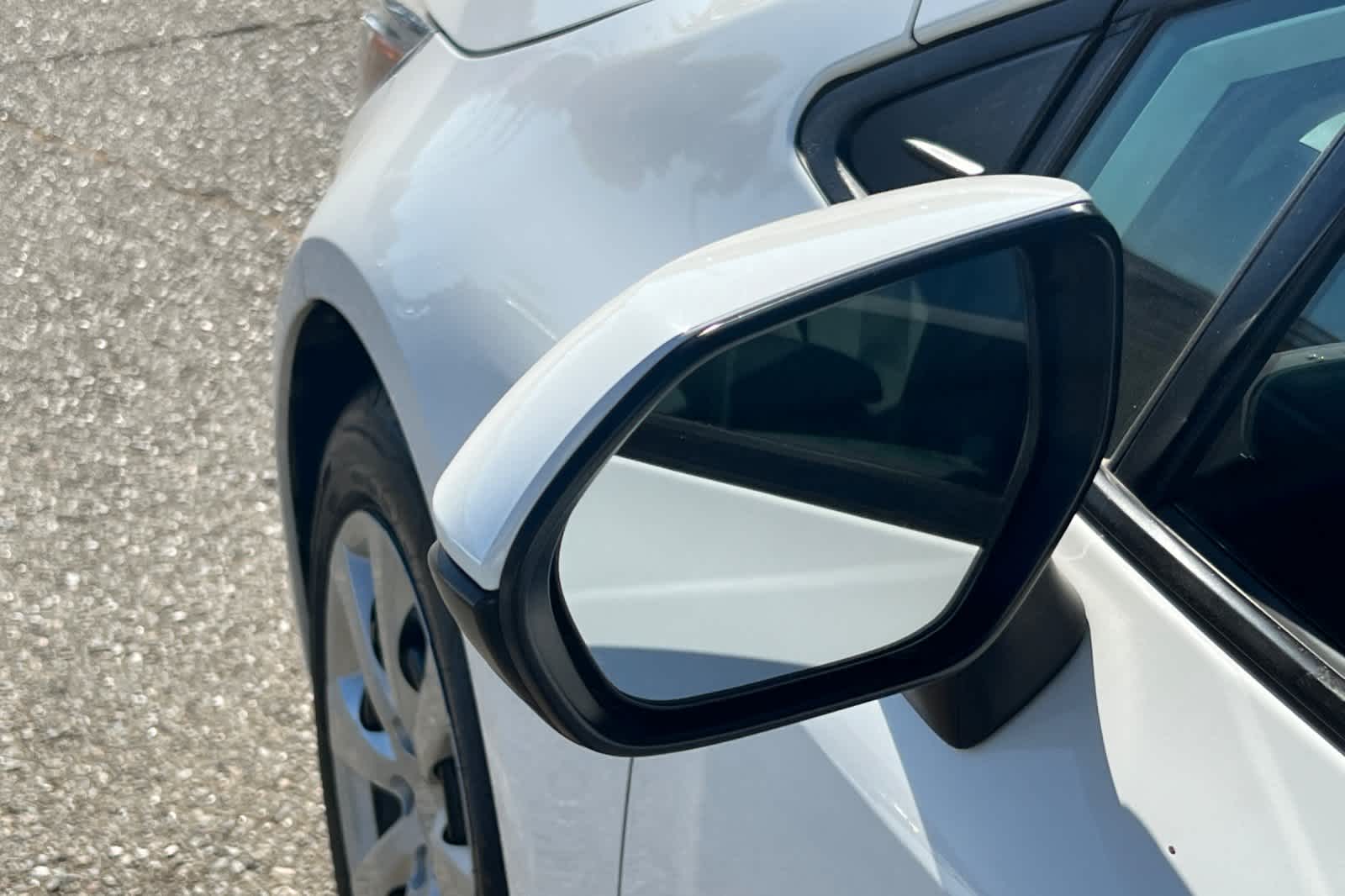 Thumbnail: 2023 Toyota Corolla - 20