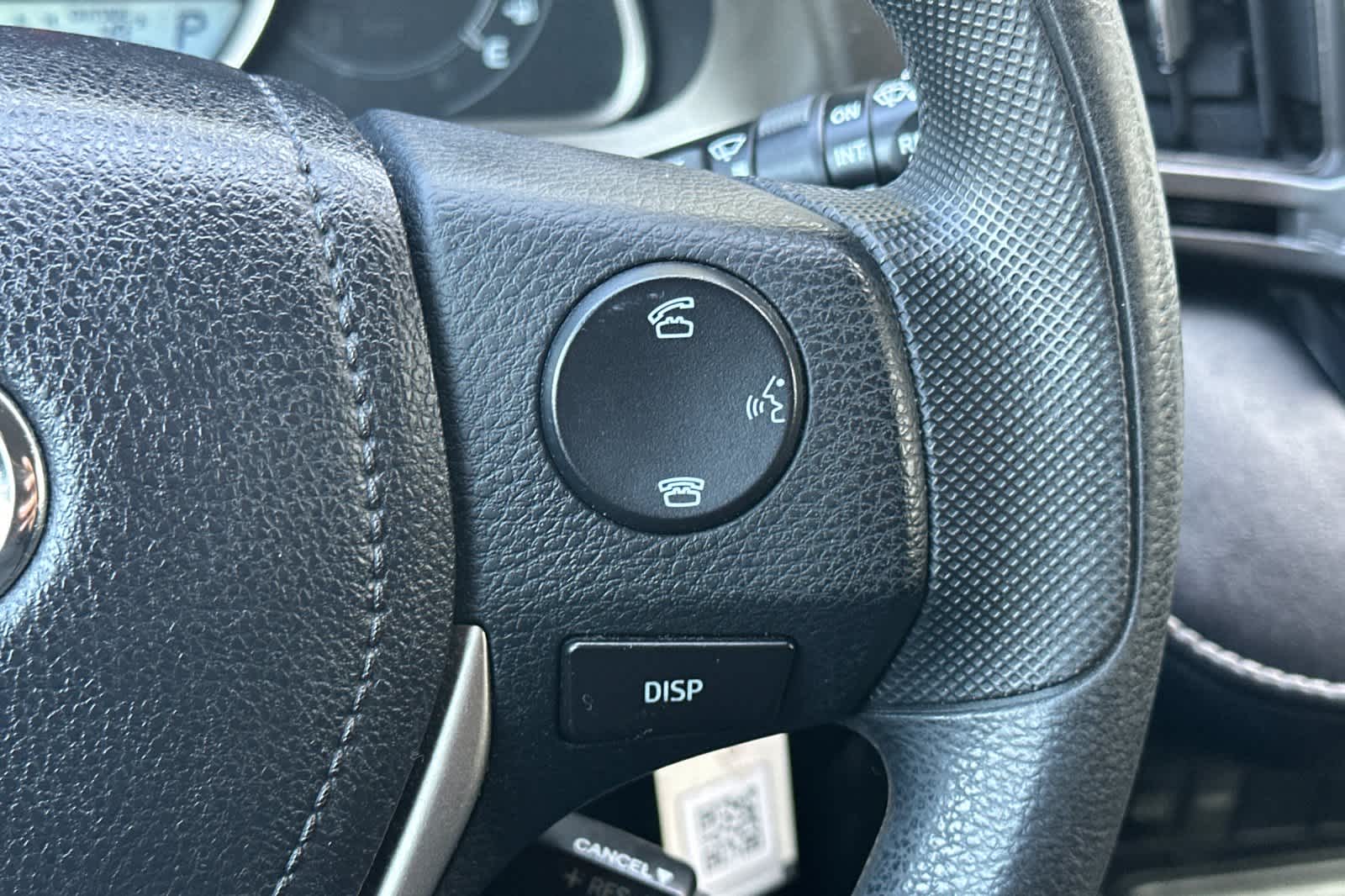 Thumbnail: 2015 Toyota RAV4 - 26