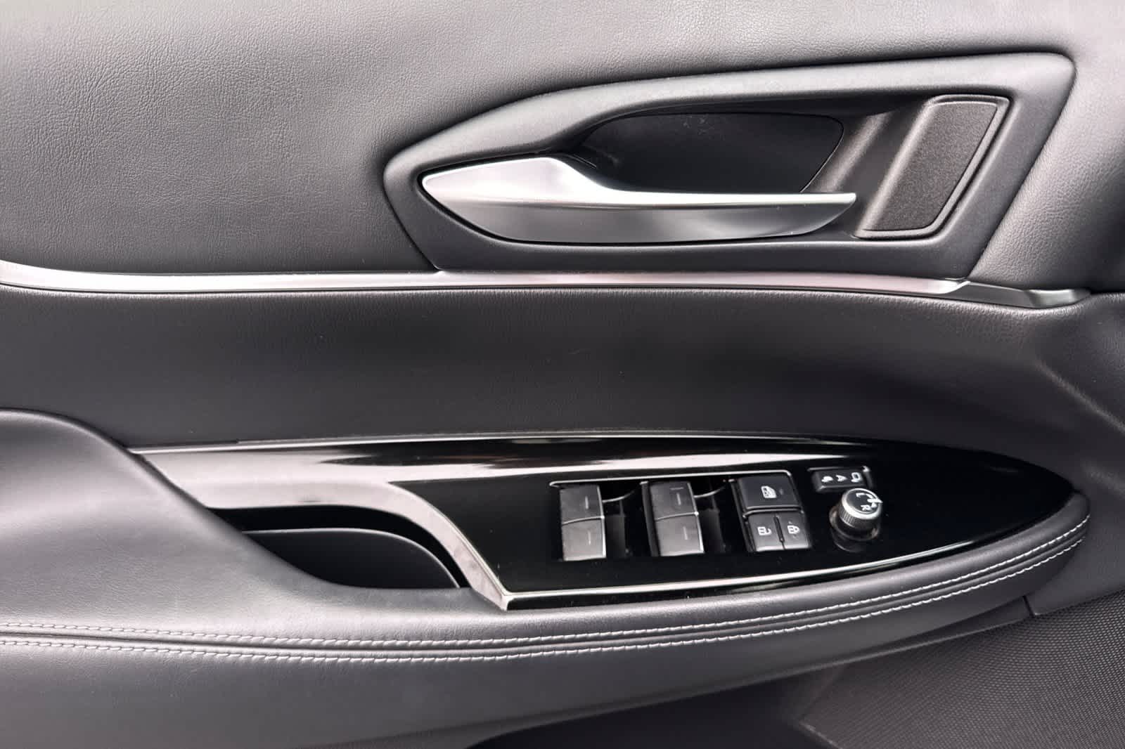 Thumbnail: 2021 Toyota Mirai - 12