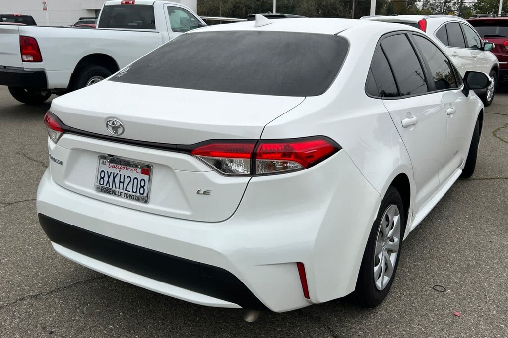 Used 2022 Toyota Corolla LE Sedan
