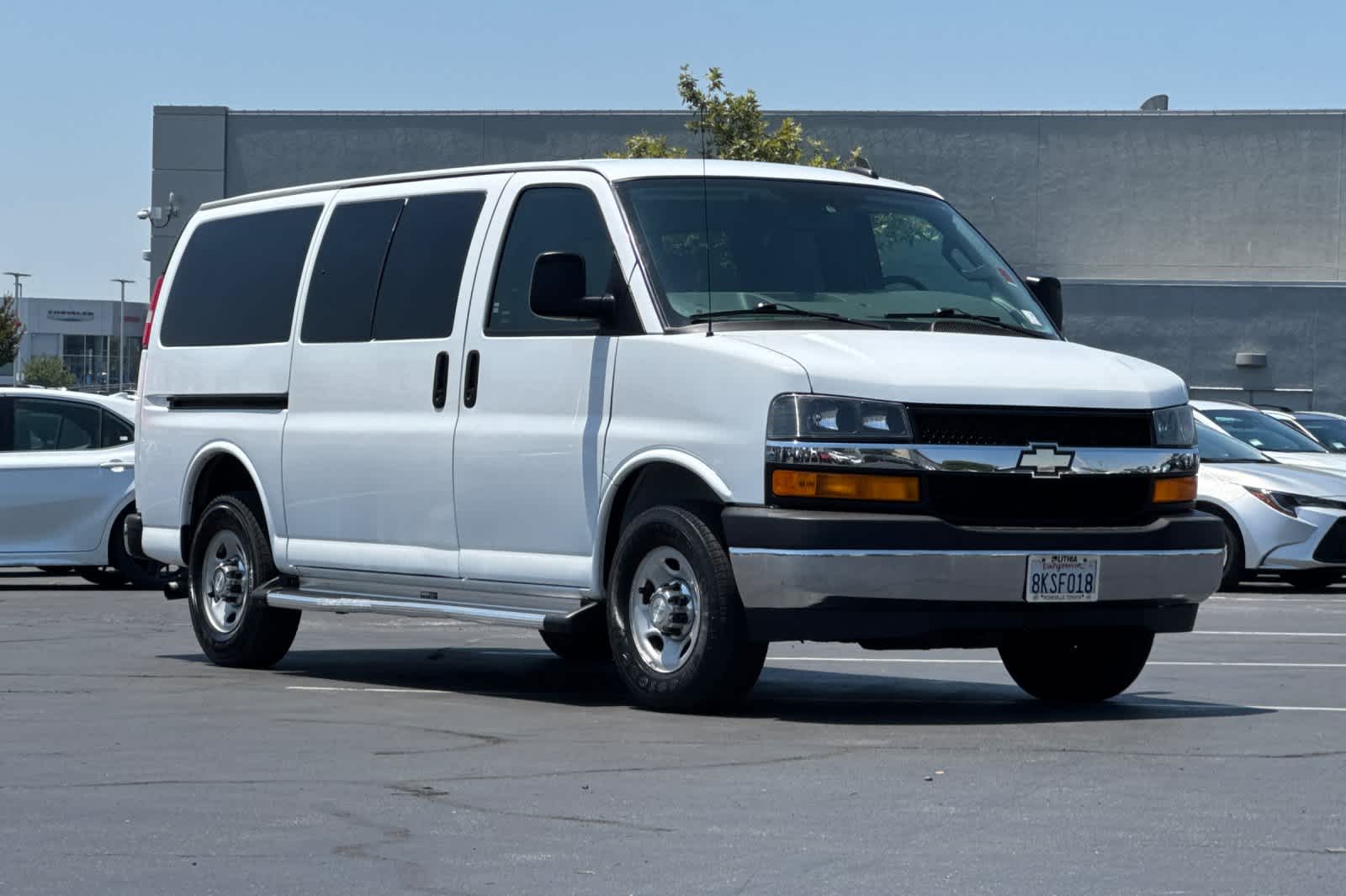 Thumbnail: 2017 Chevrolet Express - 5