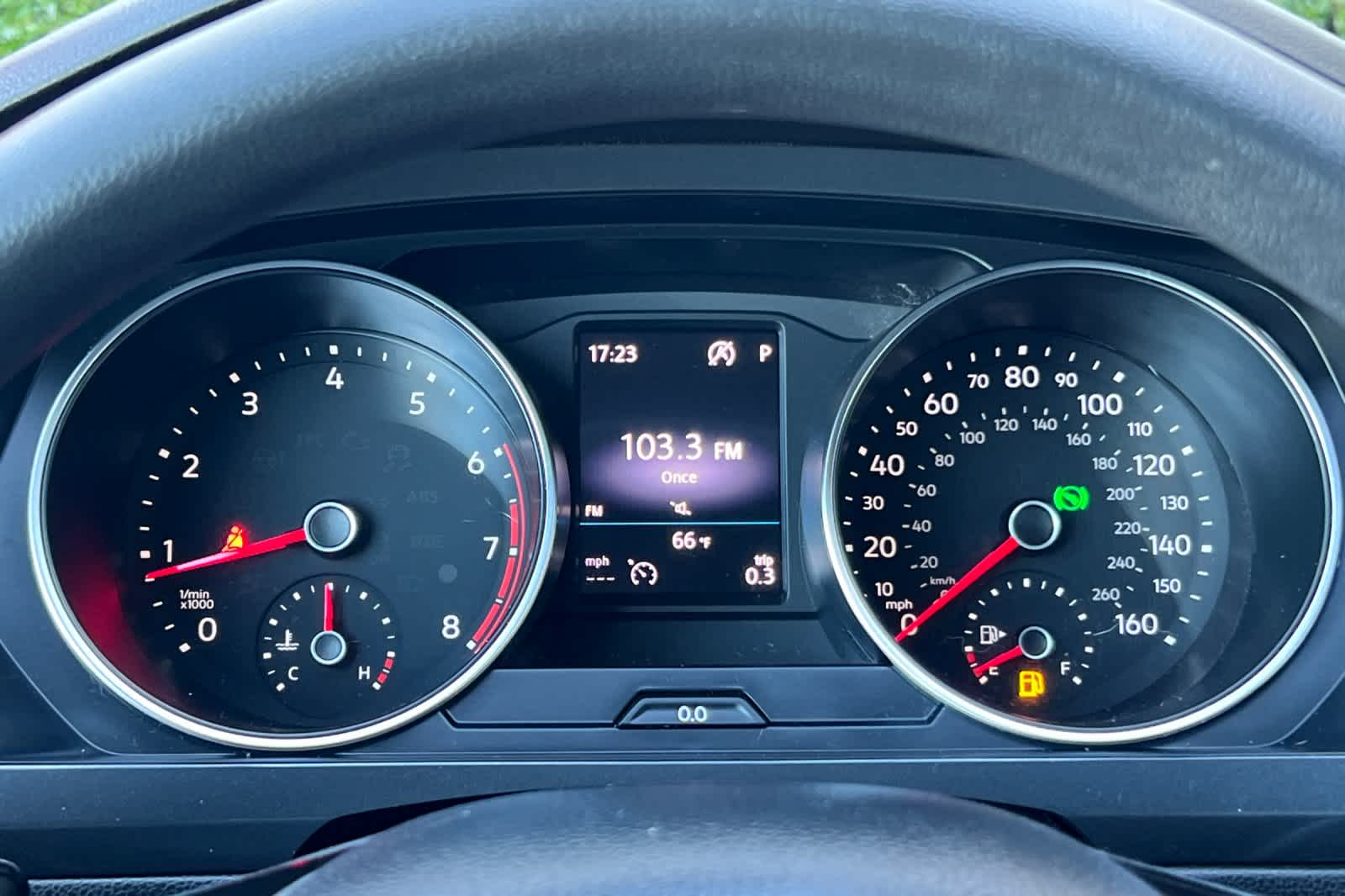 Thumbnail: 2018 Volkswagen Tiguan - 27