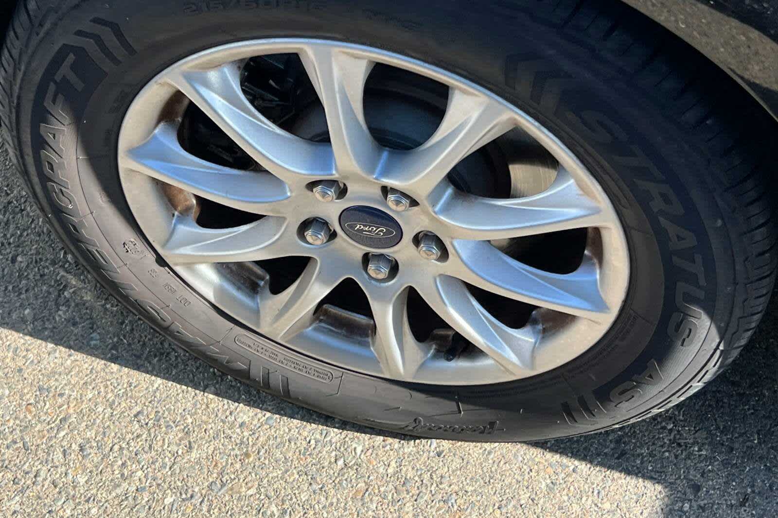 2015 Ford Fusion S 14