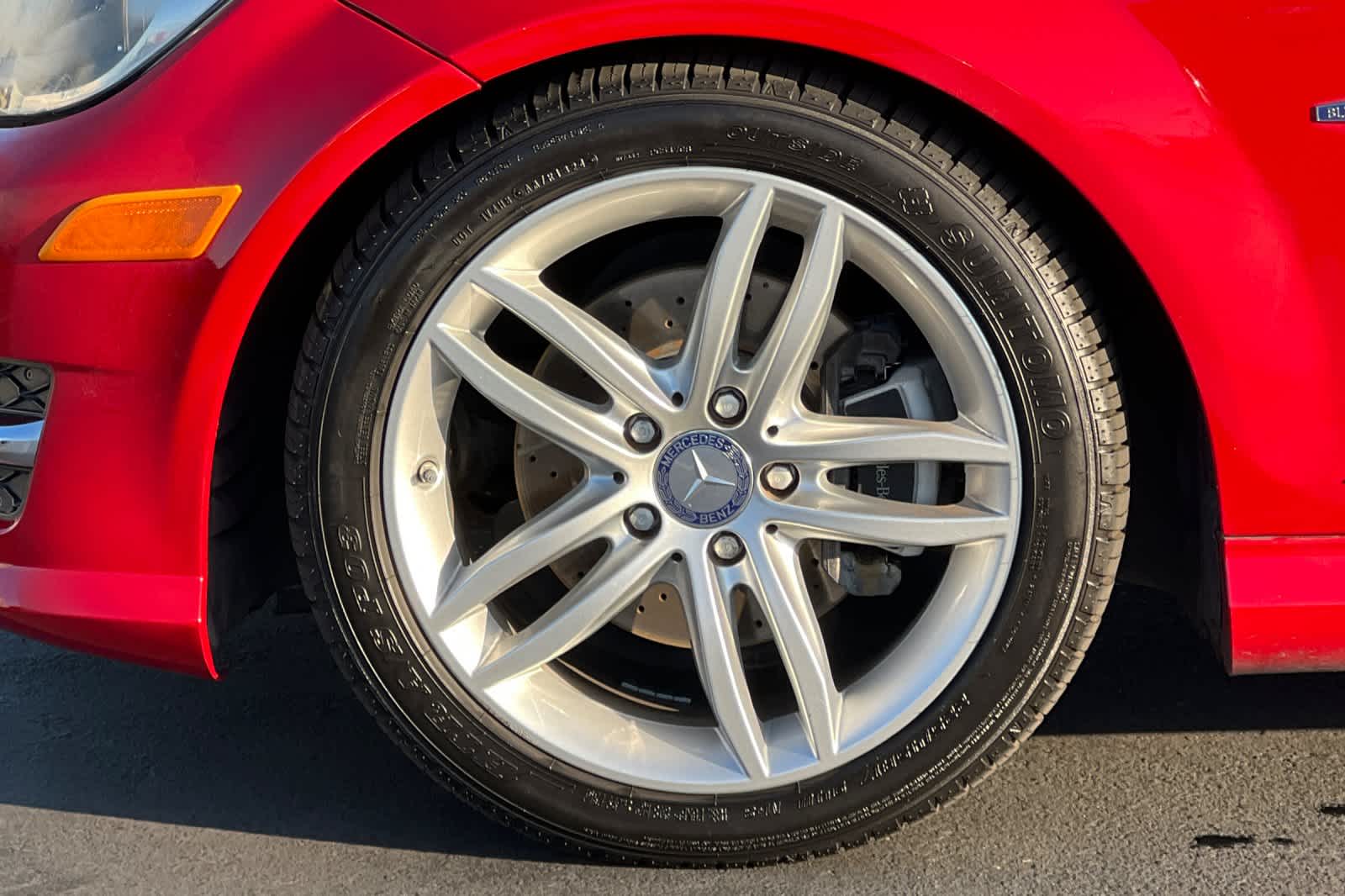 Thumbnail: 2012 Mercedes-Benz C-Class - 28