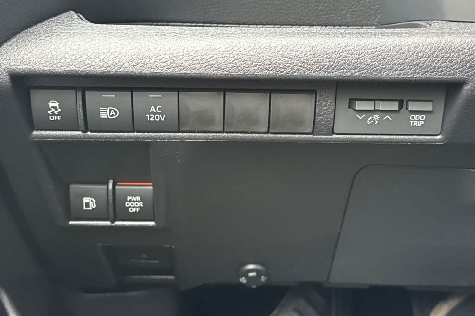 Thumbnail: 2026 Toyota Sienna - 30