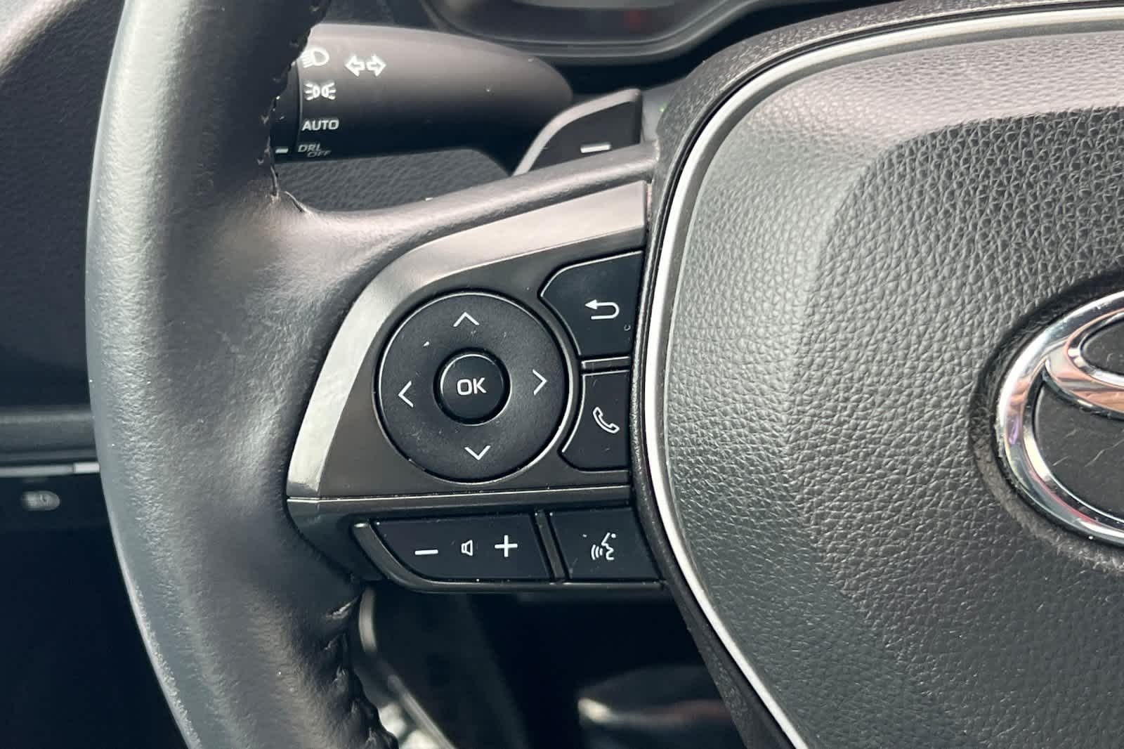 Thumbnail: 2022 Toyota Corolla - 23