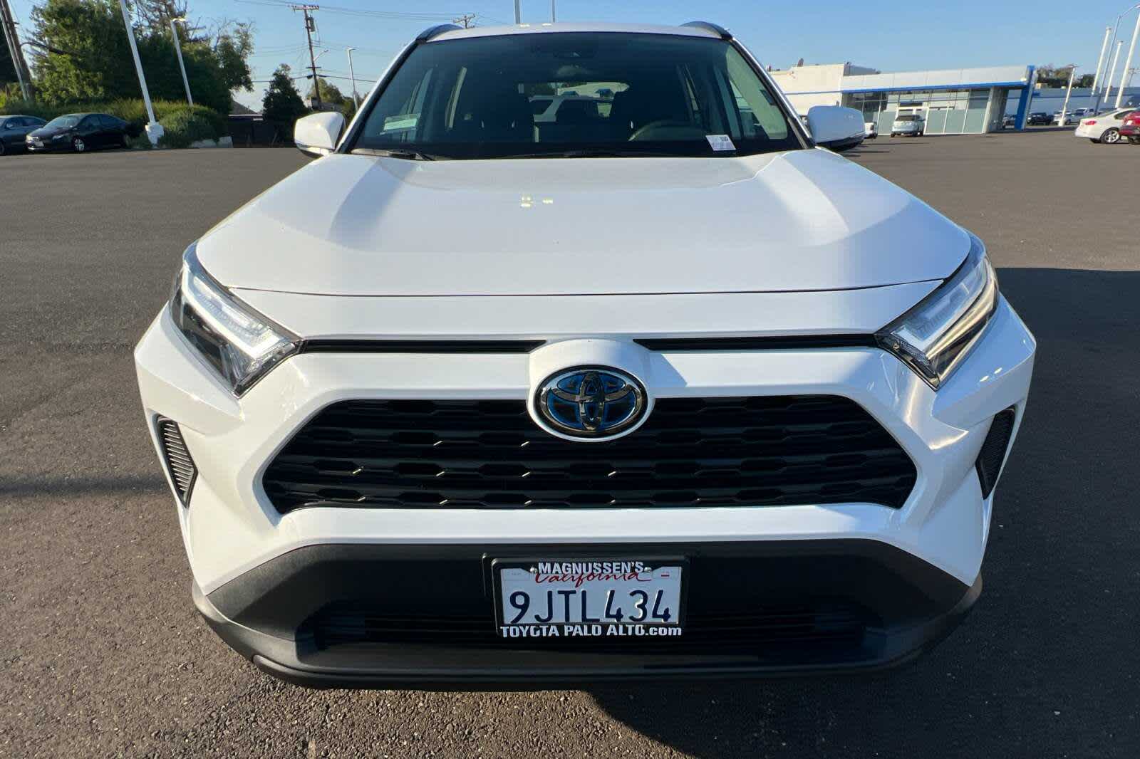 Thumbnail: 2024 Toyota RAV4 - 6