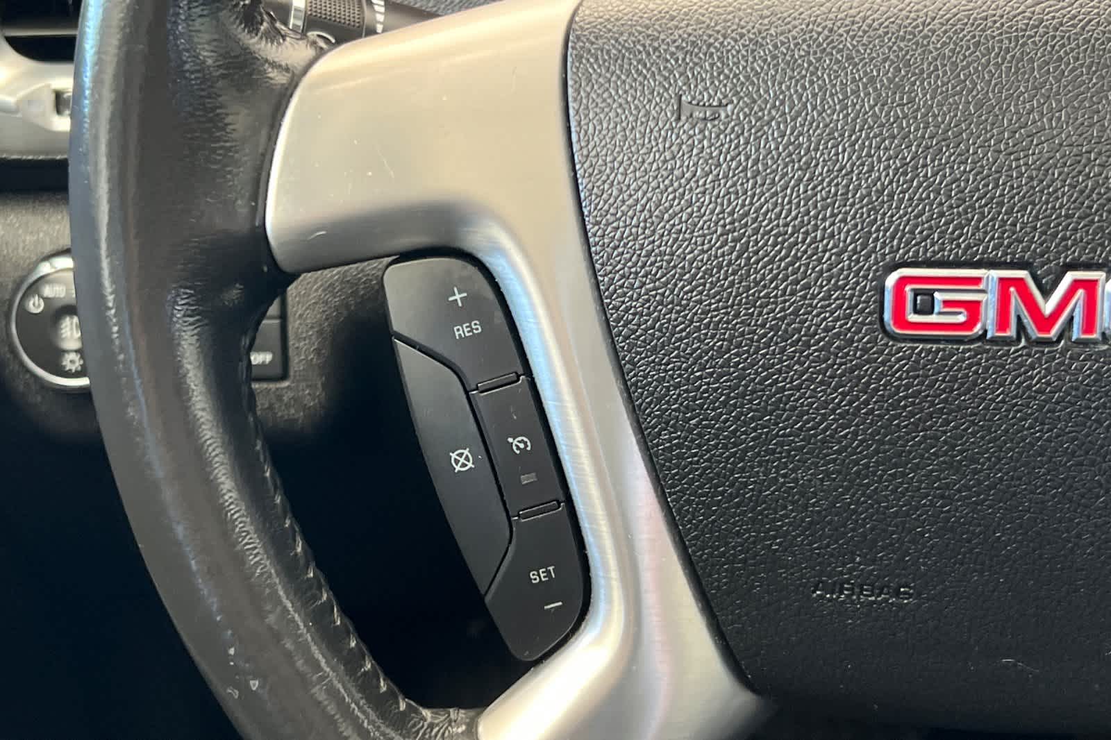 Thumbnail: 2016 GMC Acadia - 27