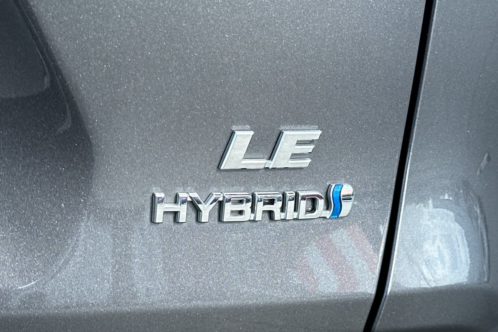 Thumbnail: 2021 Toyota RAV4 - 31