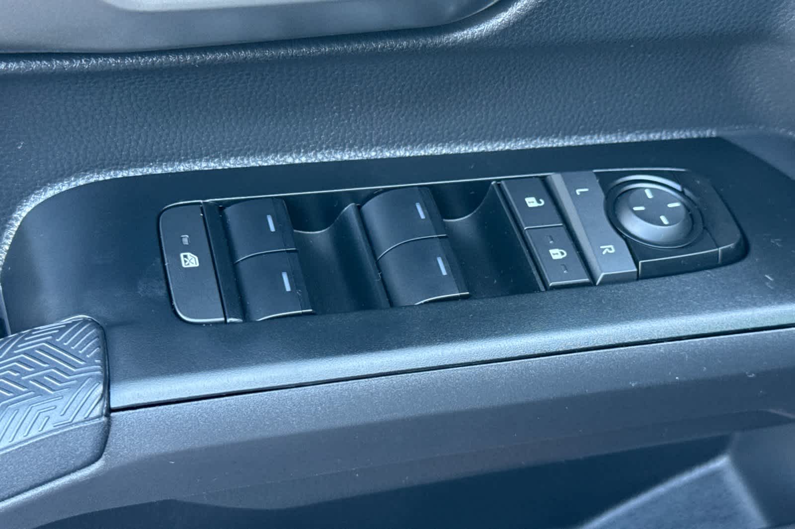 Thumbnail: 2025 Toyota Tacoma - 13