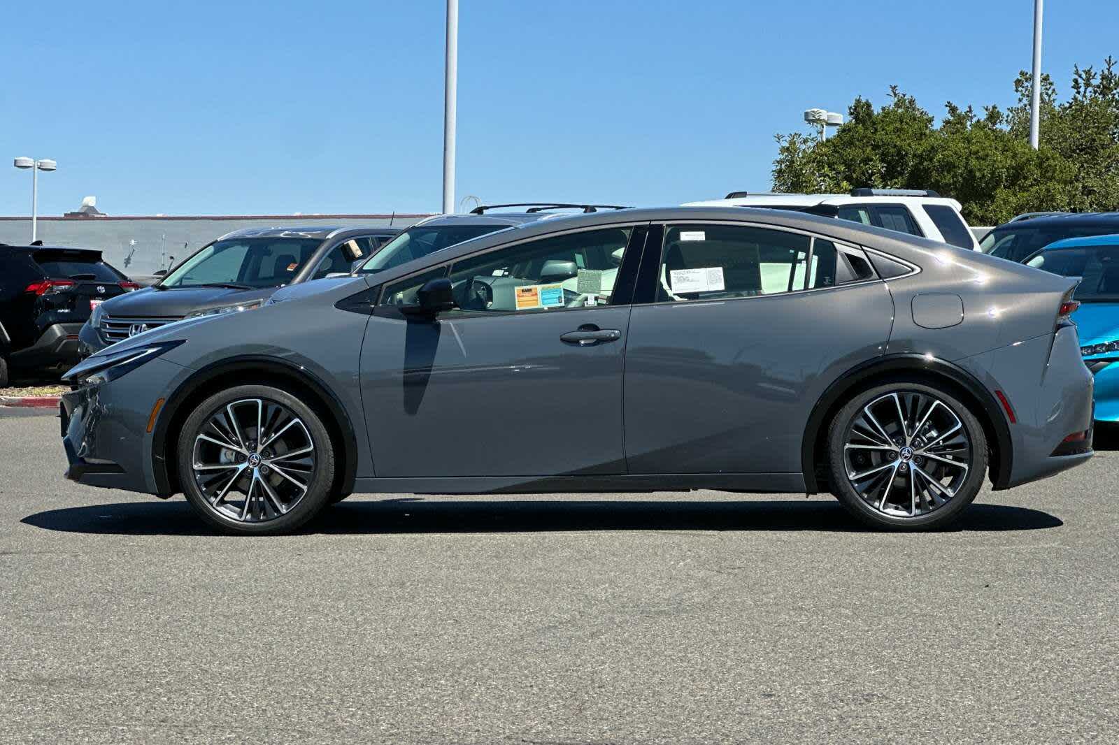 Thumbnail: 2025 Toyota Prius - 5