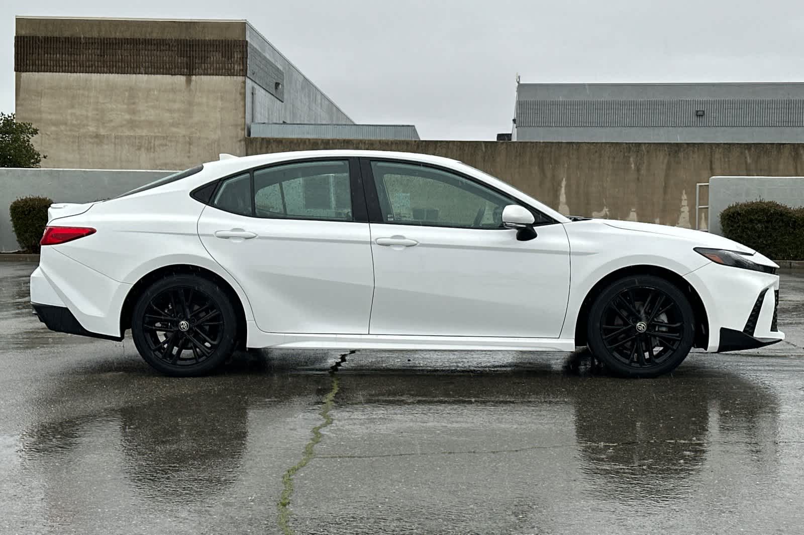 Thumbnail: 2025 Toyota Camry - 6