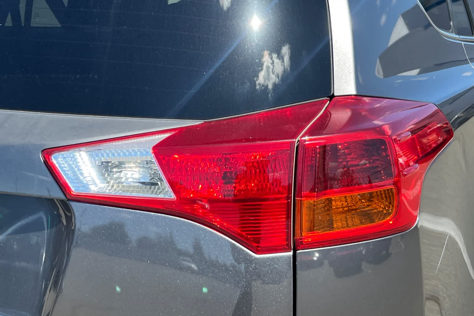 Thumbnail: 2014 Toyota RAV4 - 18