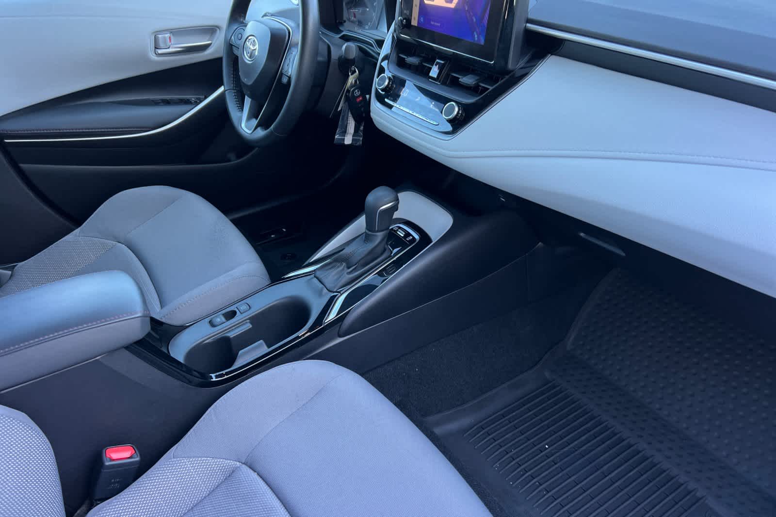 Thumbnail: 2025 Toyota Corolla - 15