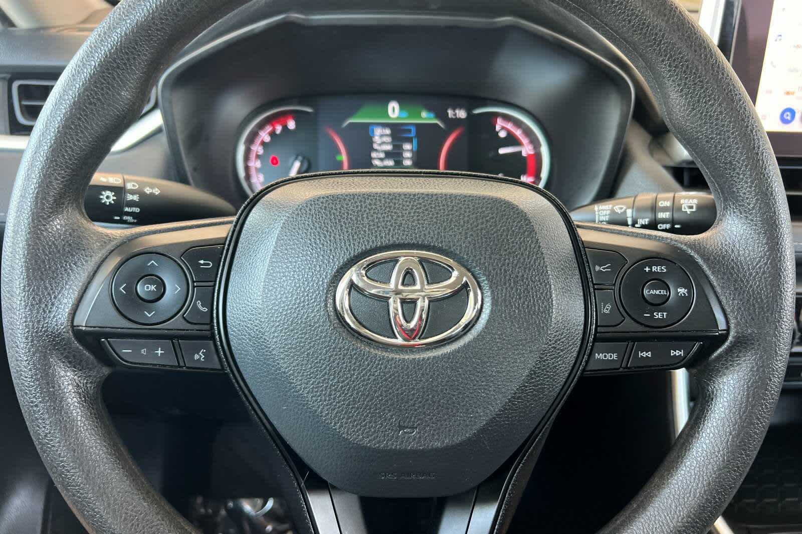 Thumbnail: 2023 Toyota RAV4 - 25