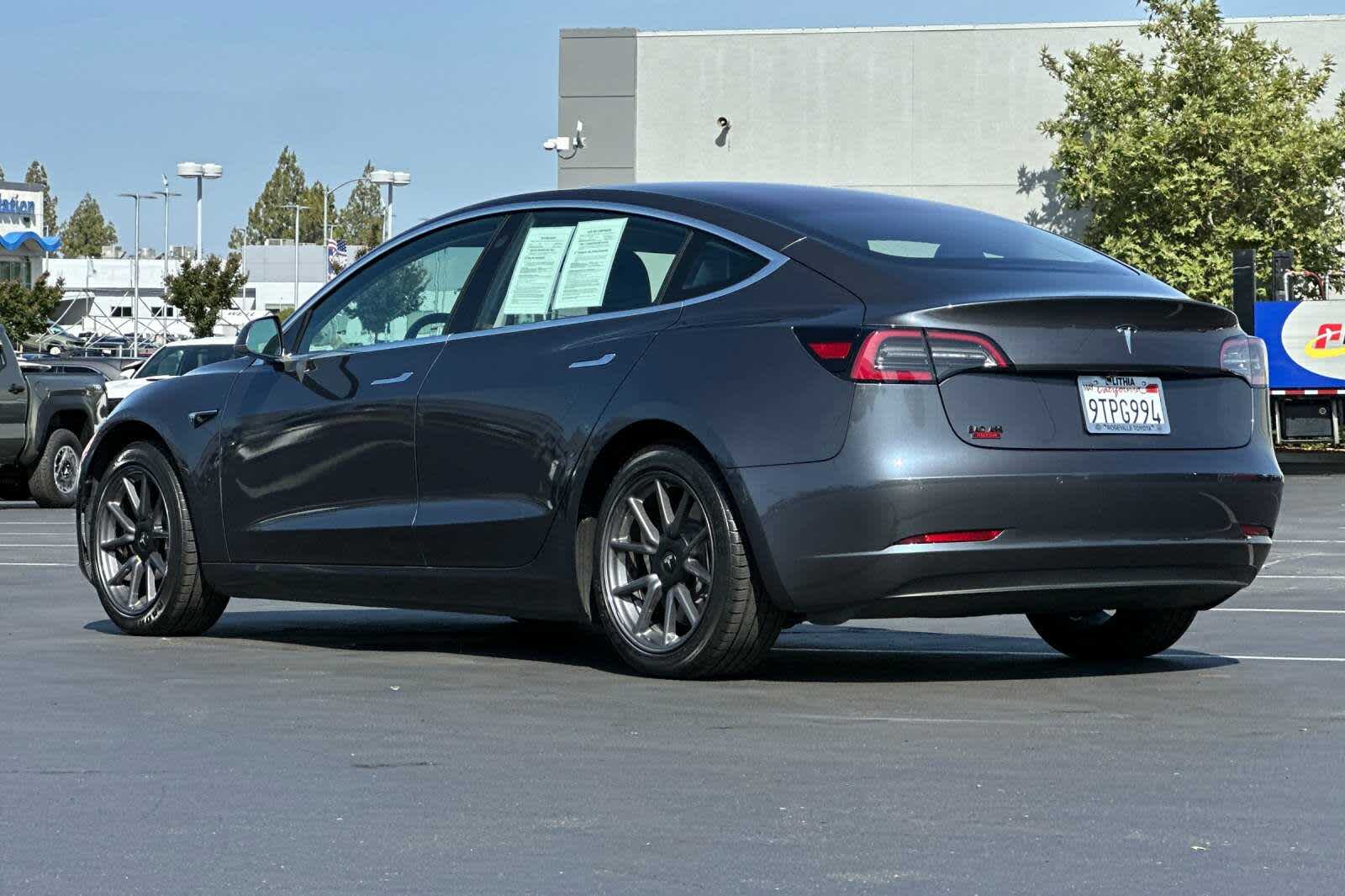 Thumbnail: 2018 Tesla Model 3 - 7