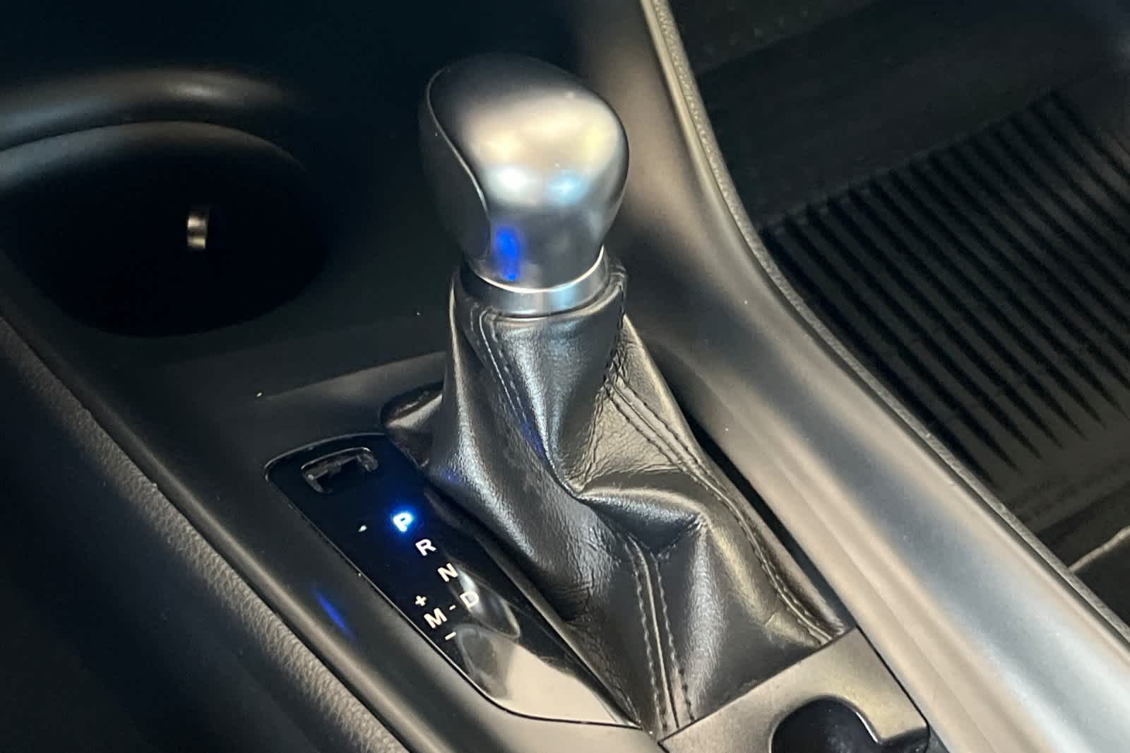 Thumbnail: 2021 Toyota C-HR - 22