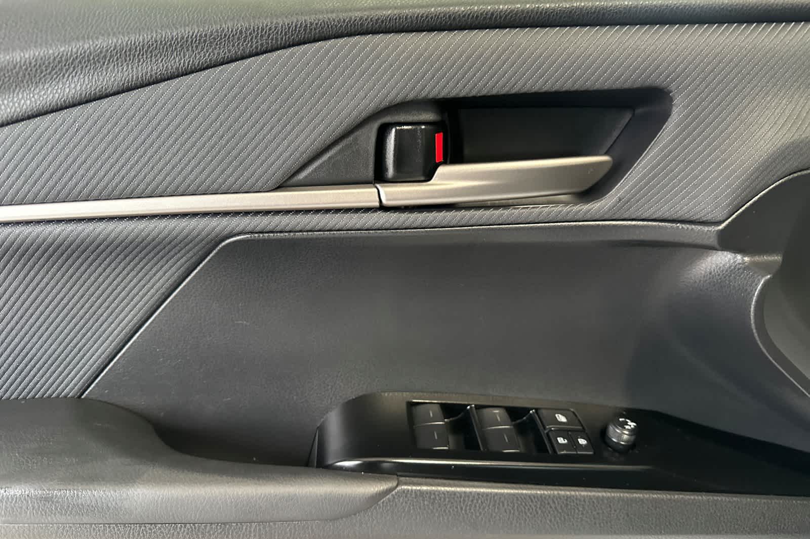 Thumbnail: 2025 Toyota Camry - 12