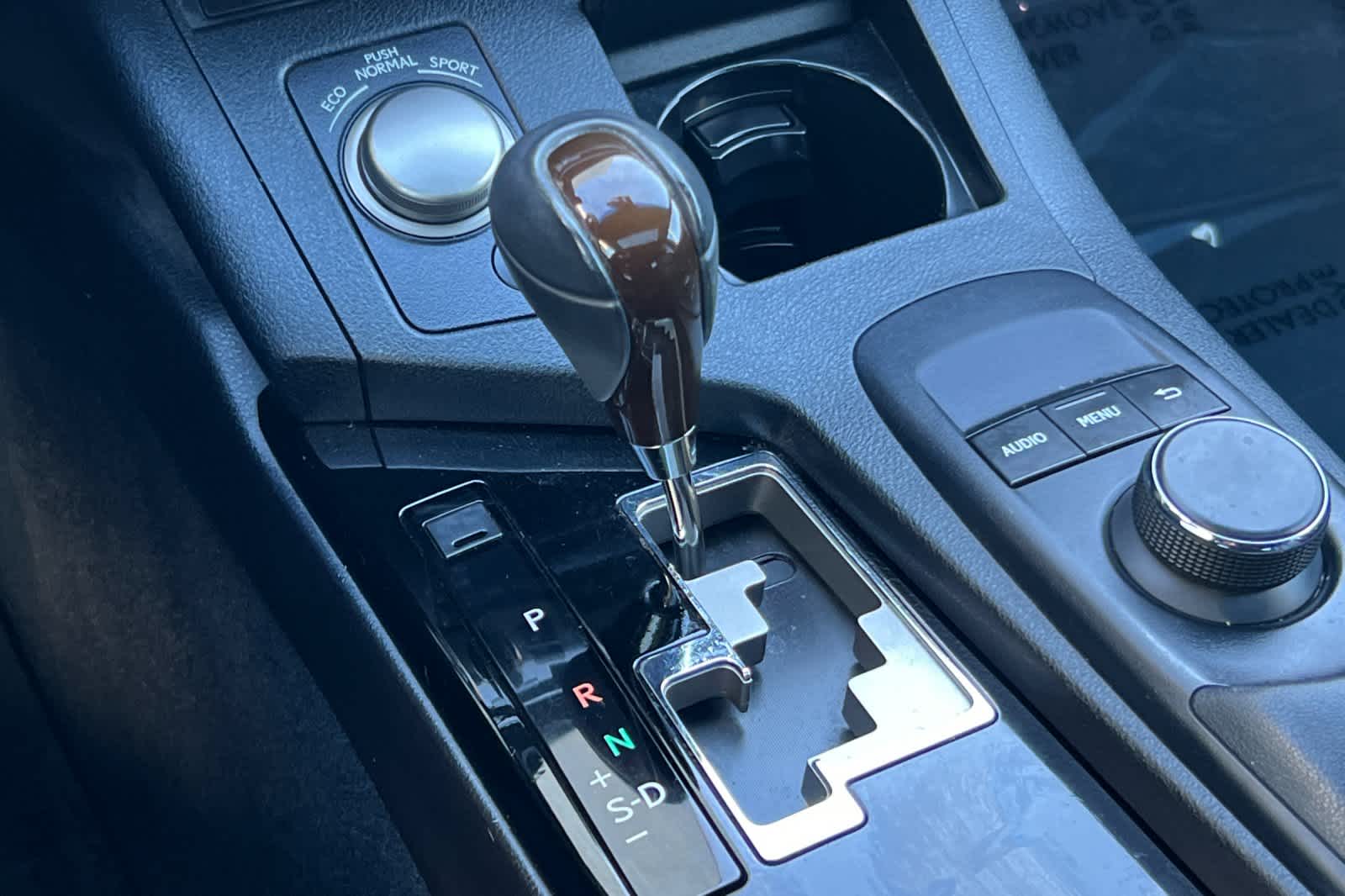 Thumbnail: 2013 Lexus ES - 22