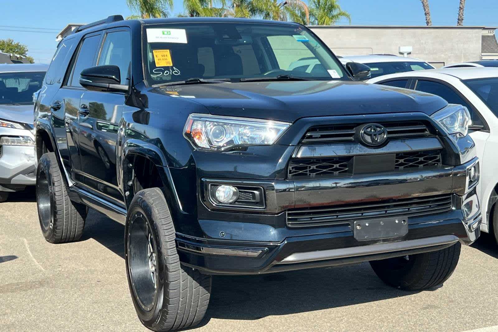 Thumbnail: 2020 Toyota 4Runner - 3