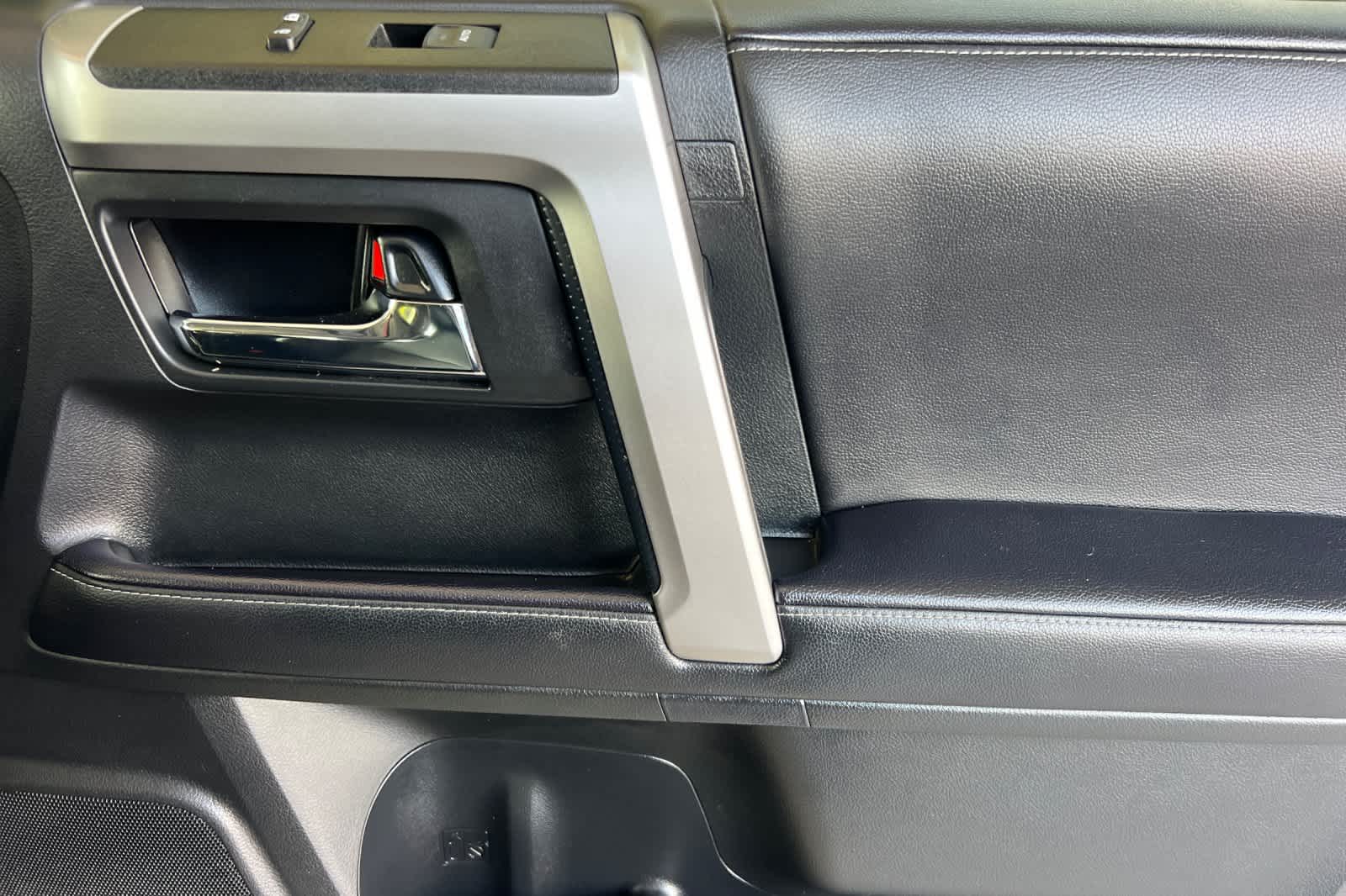 Thumbnail: 2020 Toyota 4Runner - 19