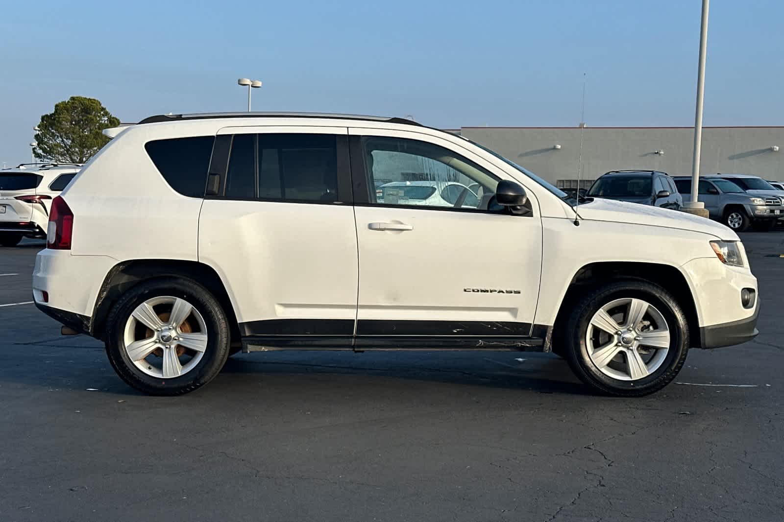 Thumbnail: 2017 Jeep Compass - 6