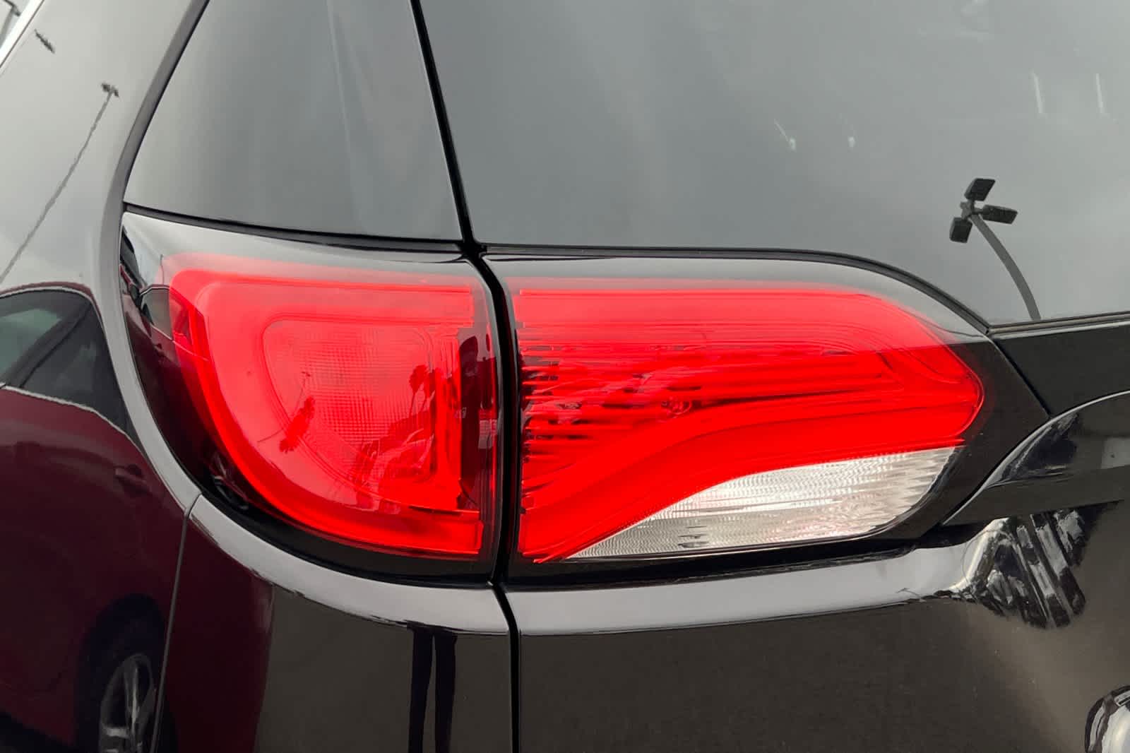 Thumbnail: 2017 Chrysler Pacifica - 15