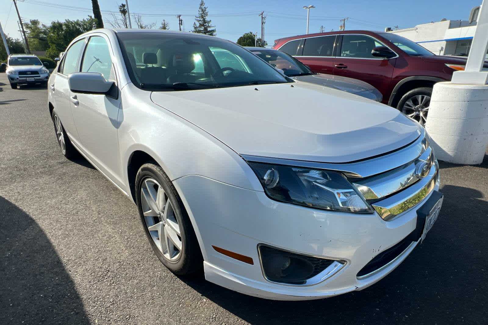 2012 Ford Fusion SEL 3