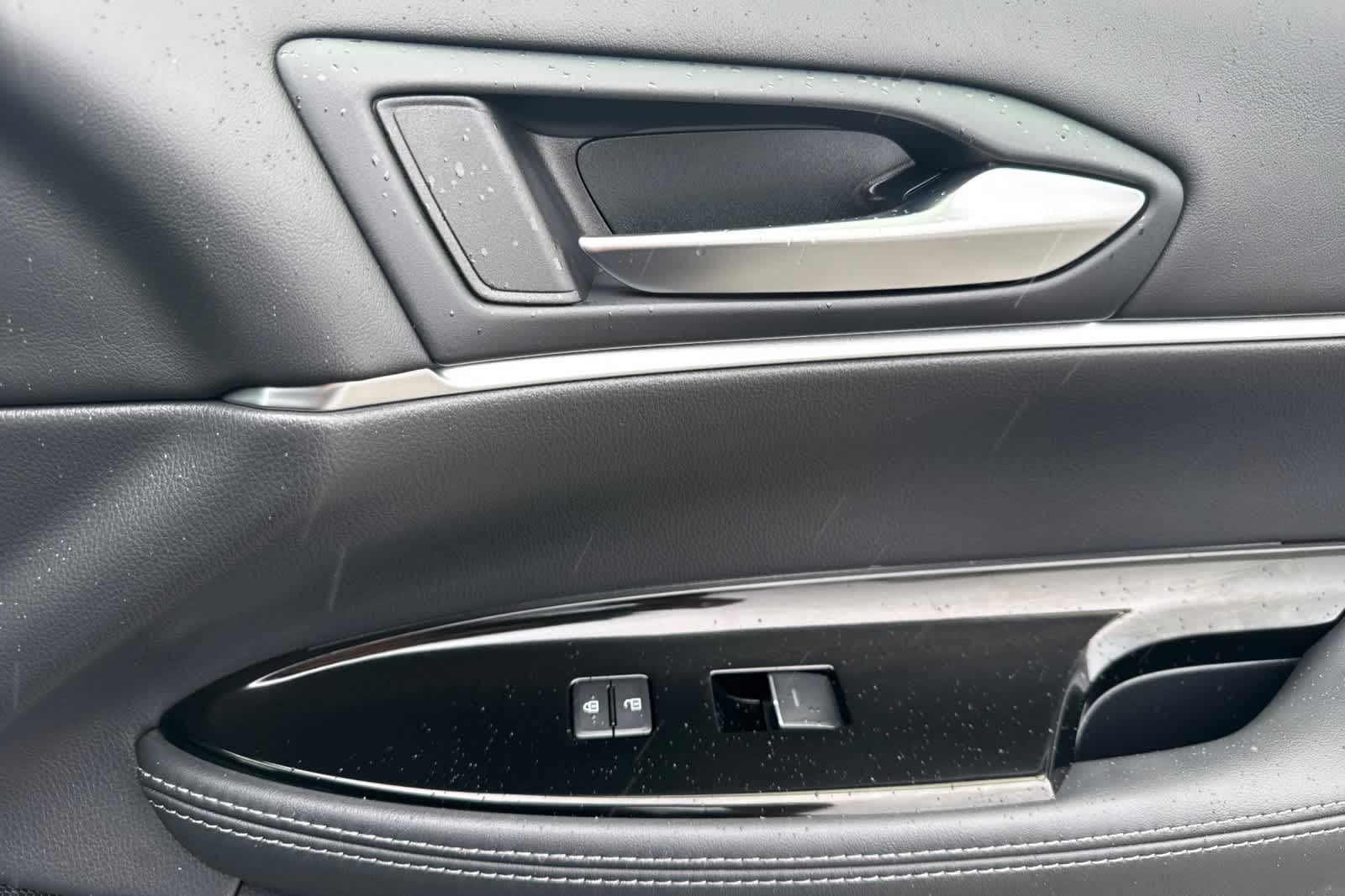 Thumbnail: 2022 Toyota Mirai - 18