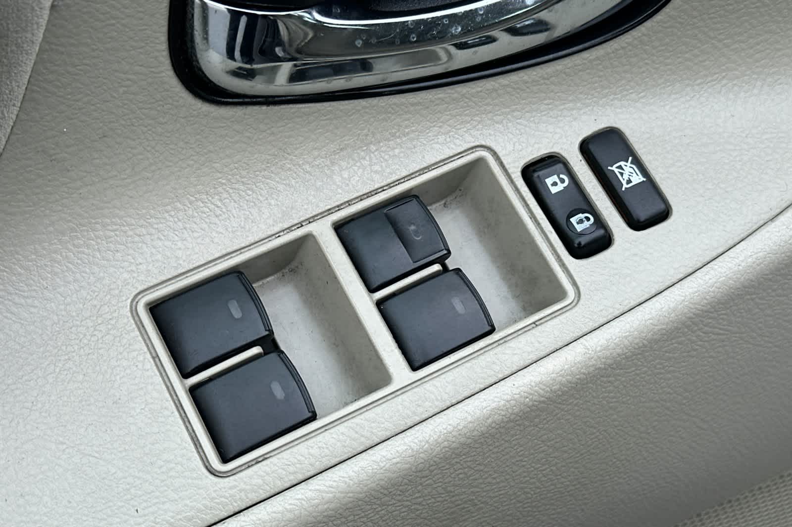 Thumbnail: 2011 Toyota Camry - 13