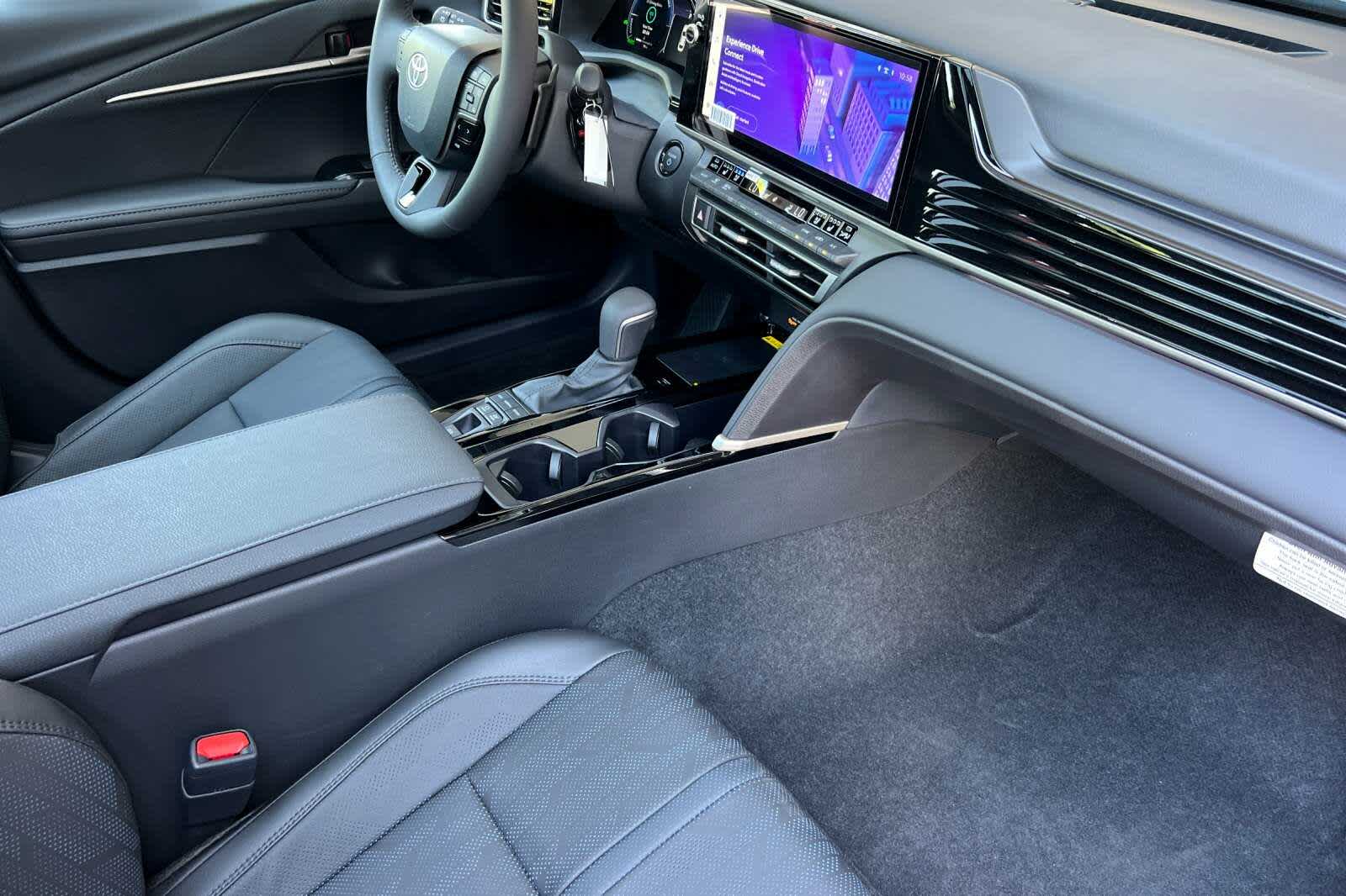 2025 Toyota Camry XSE 16