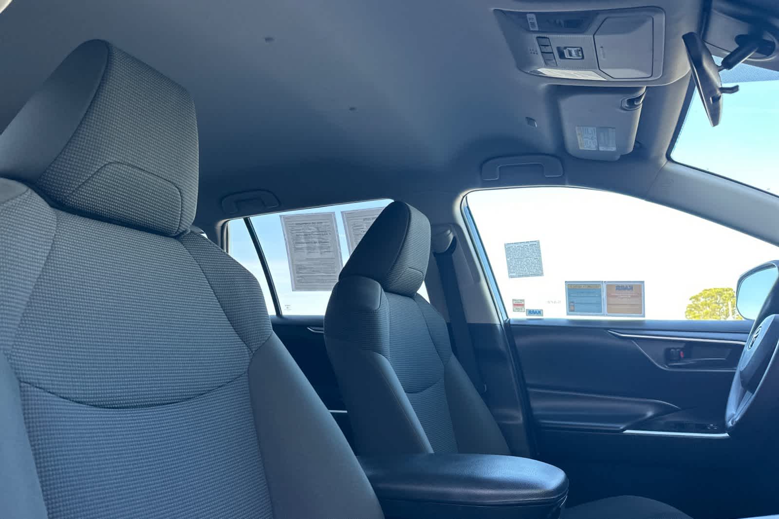 Thumbnail: 2024 Toyota RAV4 - 18