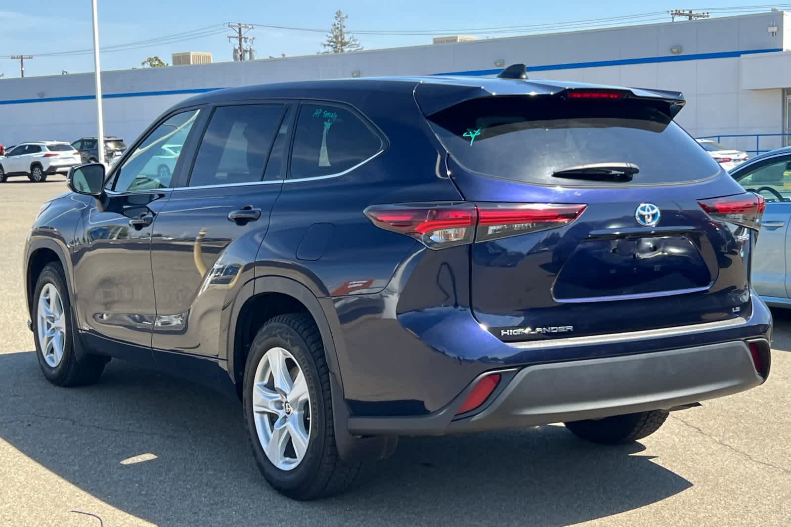 Thumbnail: 2024 Toyota Highlander - 4