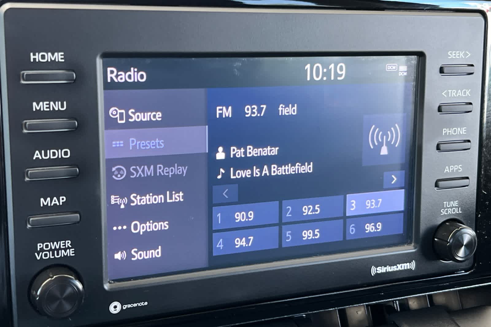 Thumbnail: 2022 Toyota RAV4 - 20