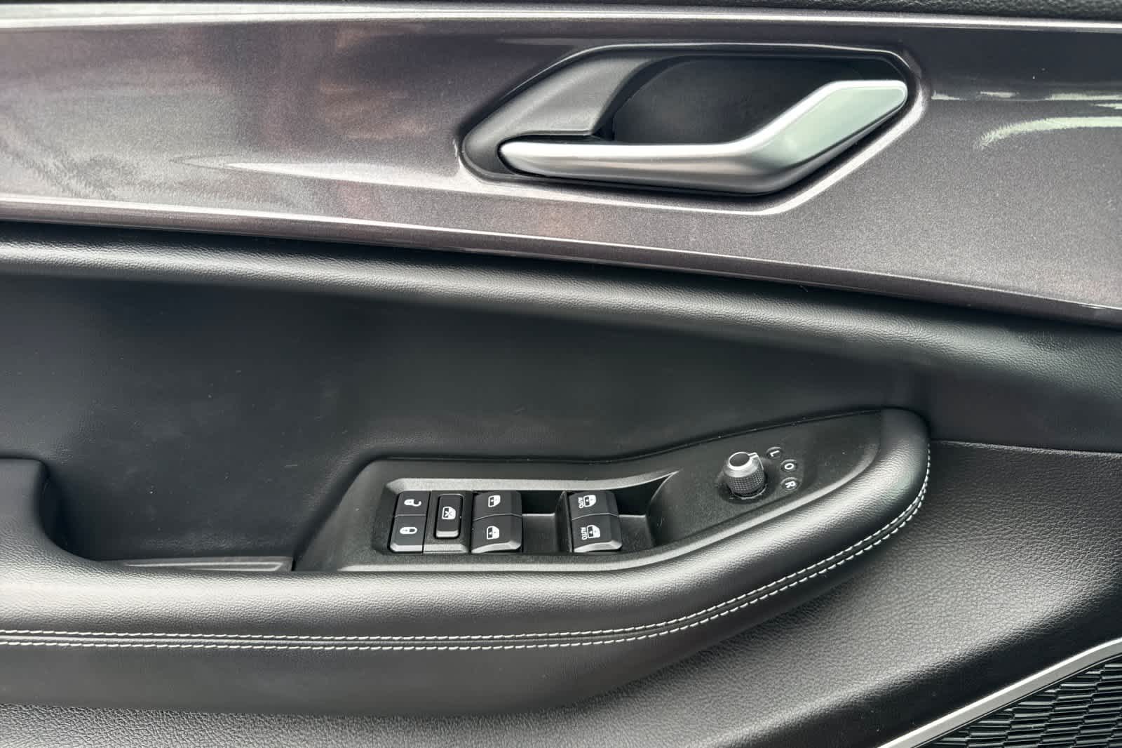 Thumbnail: 2021 Jeep Grand Cherokee L - 12