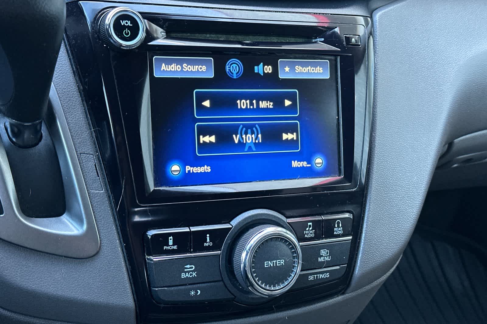 Thumbnail: 2014 Honda Odyssey - 21