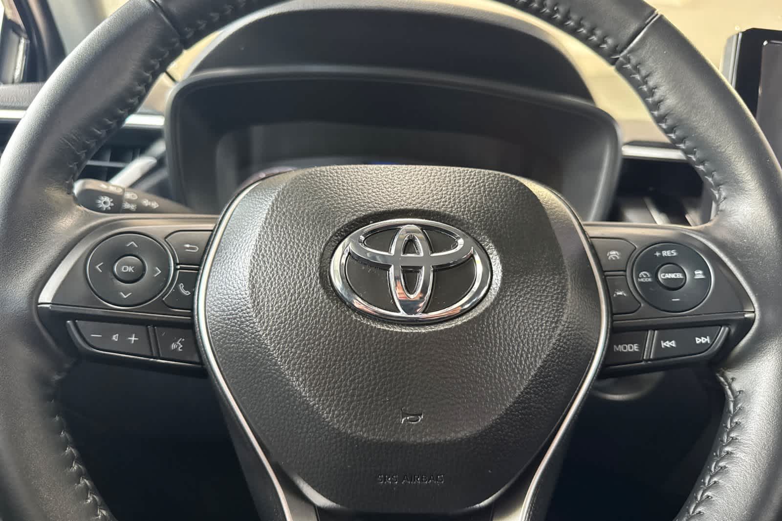 Thumbnail: 2024 Toyota Corolla Cross - 25