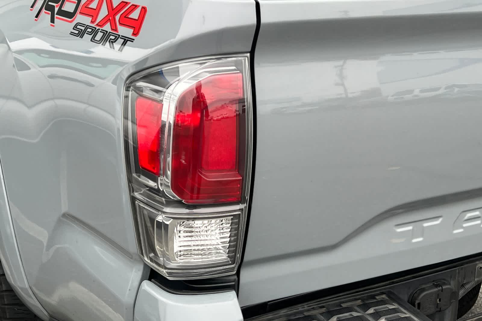 Thumbnail: 2020 Toyota Tacoma - 15