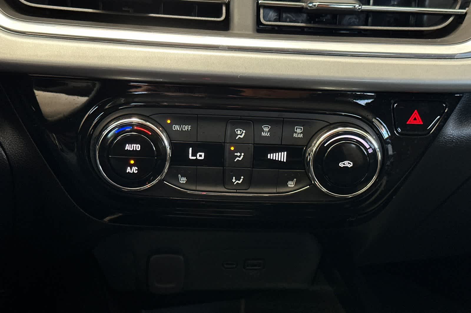 Thumbnail: 2024 Chevrolet Trax - 22