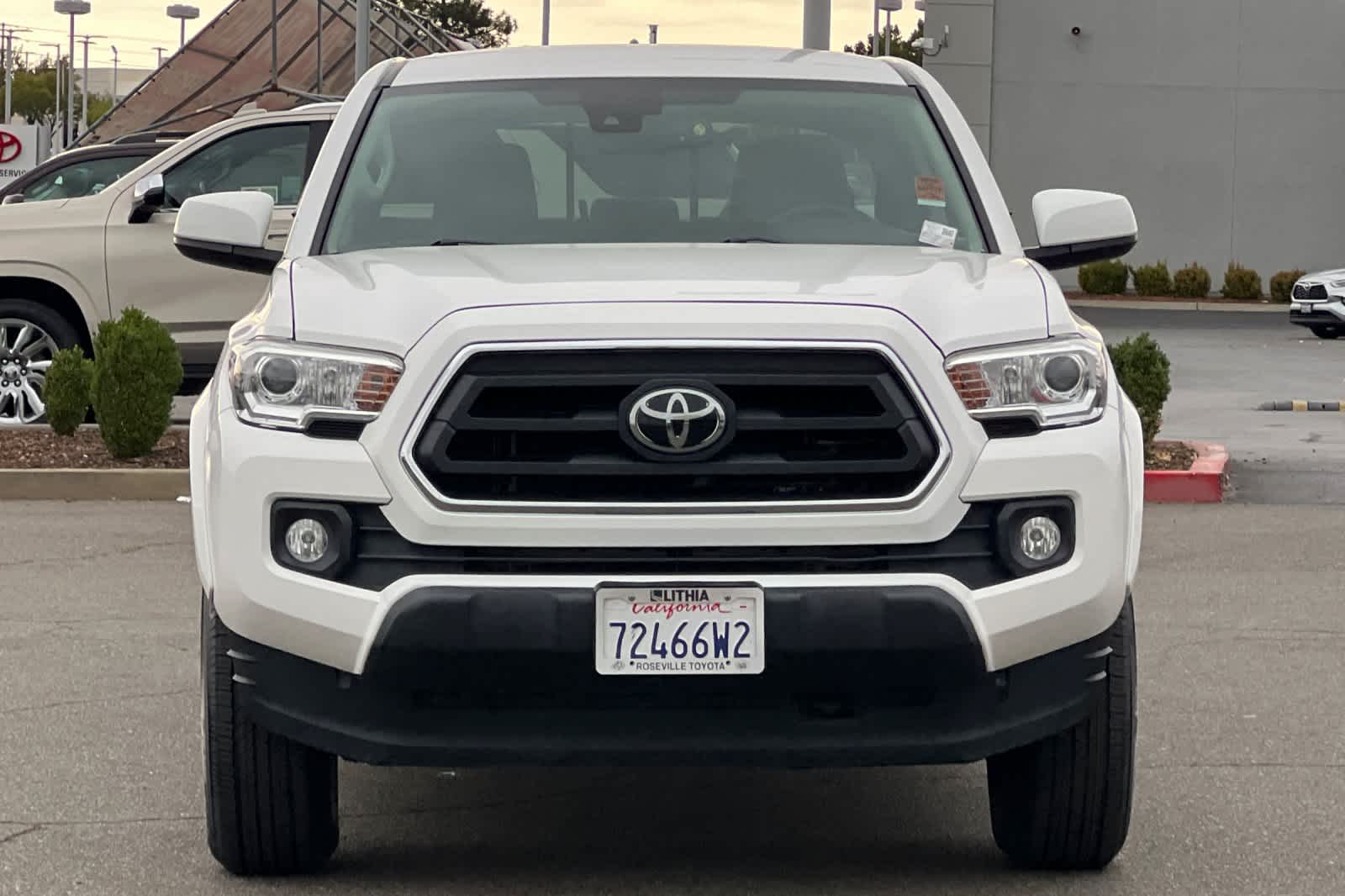 Thumbnail: 2020 Toyota Tacoma - 10