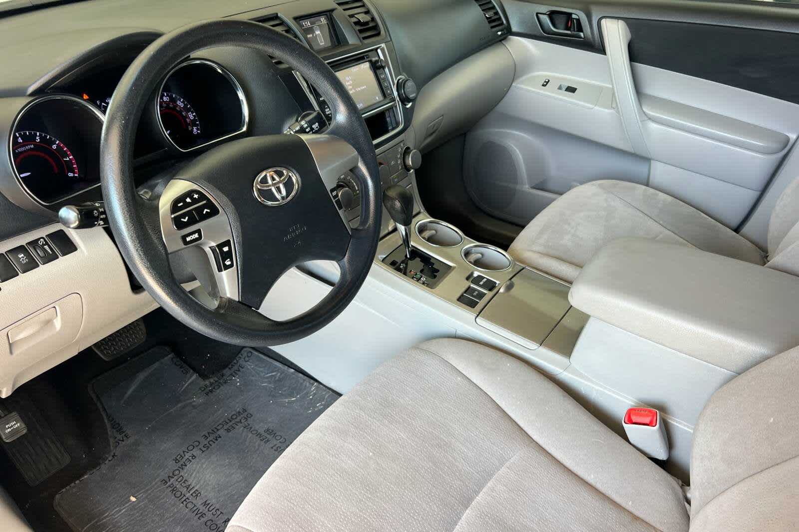 Thumbnail: 2013 Toyota Highlander - 11