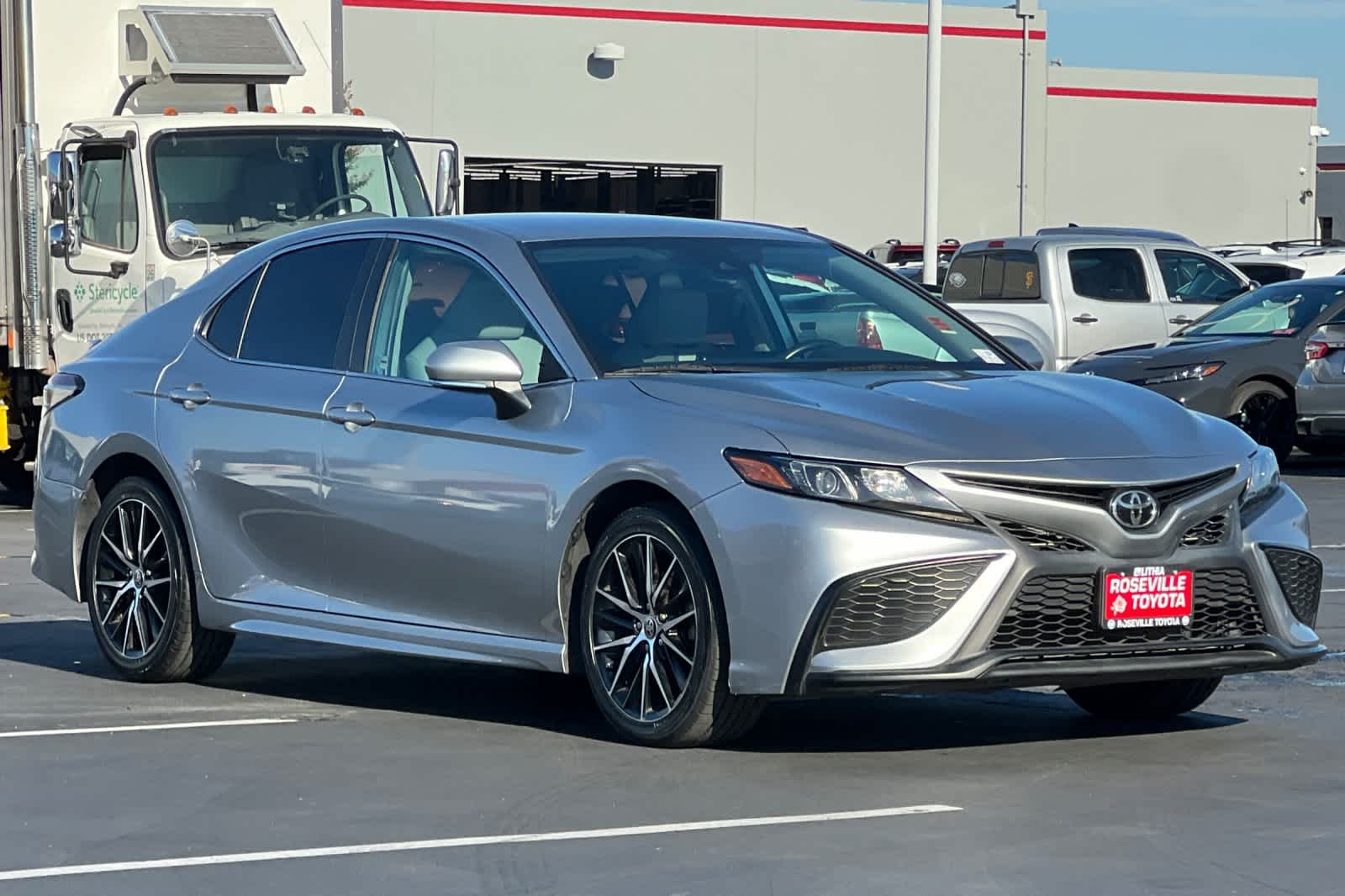 Thumbnail: 2022 Toyota Camry - 5