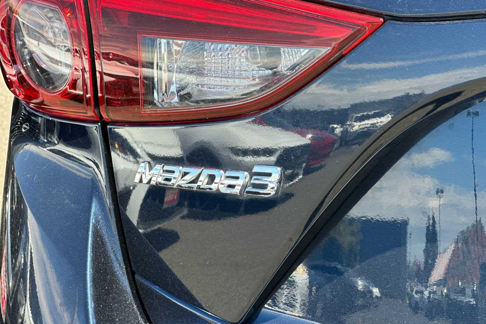 Thumbnail: 2017 Mazda Mazda3 - 33