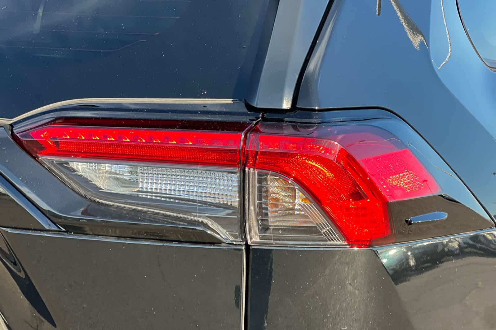 Thumbnail: 2025 Toyota RAV4 - 28