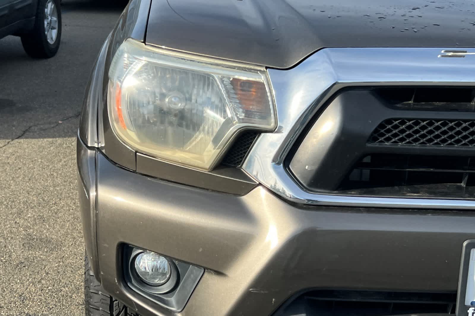 Thumbnail: 2013 Toyota Tacoma - 8