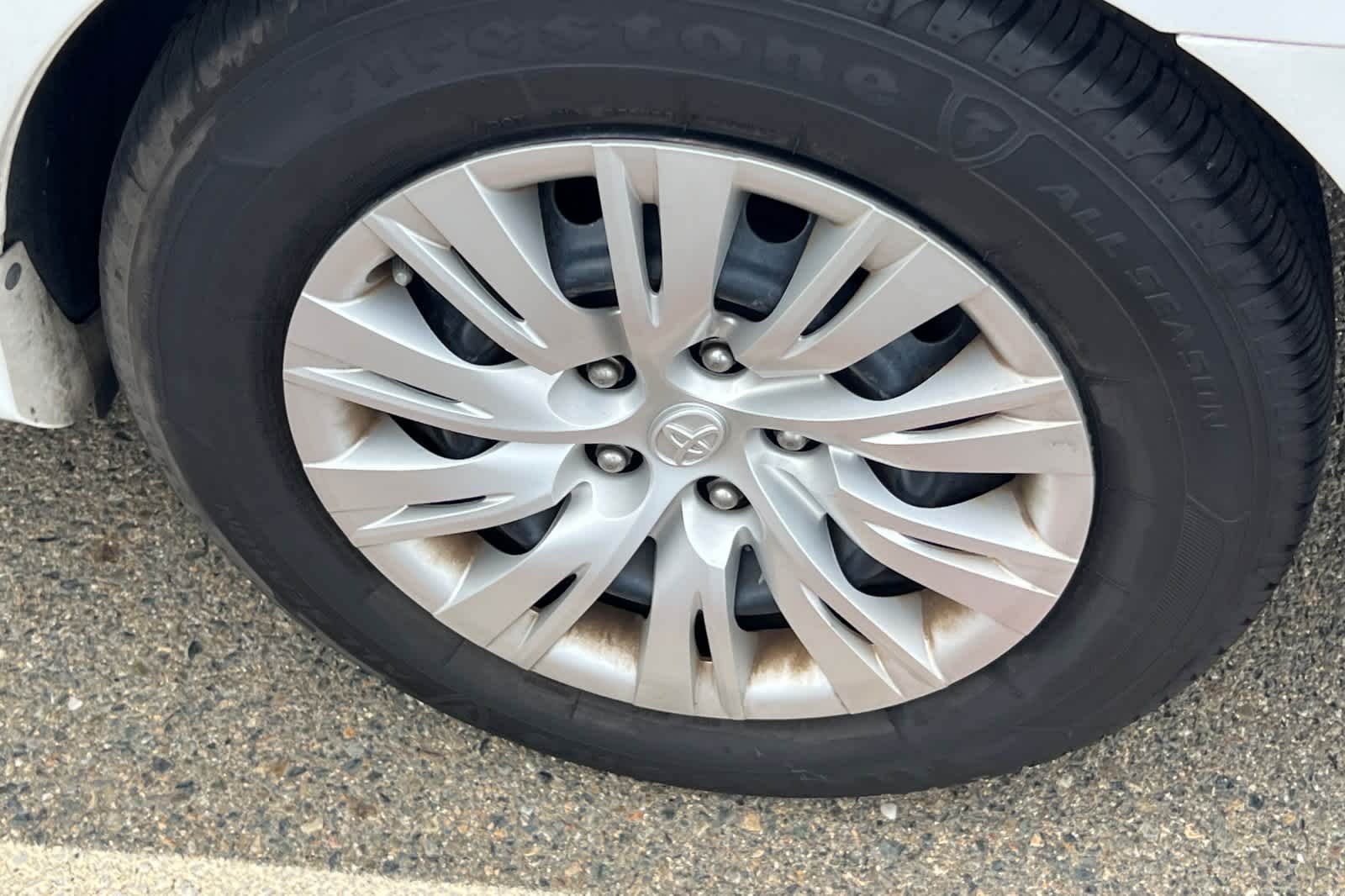 Thumbnail: 2014 Toyota Camry - 18